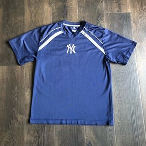 New York Yankees shirt